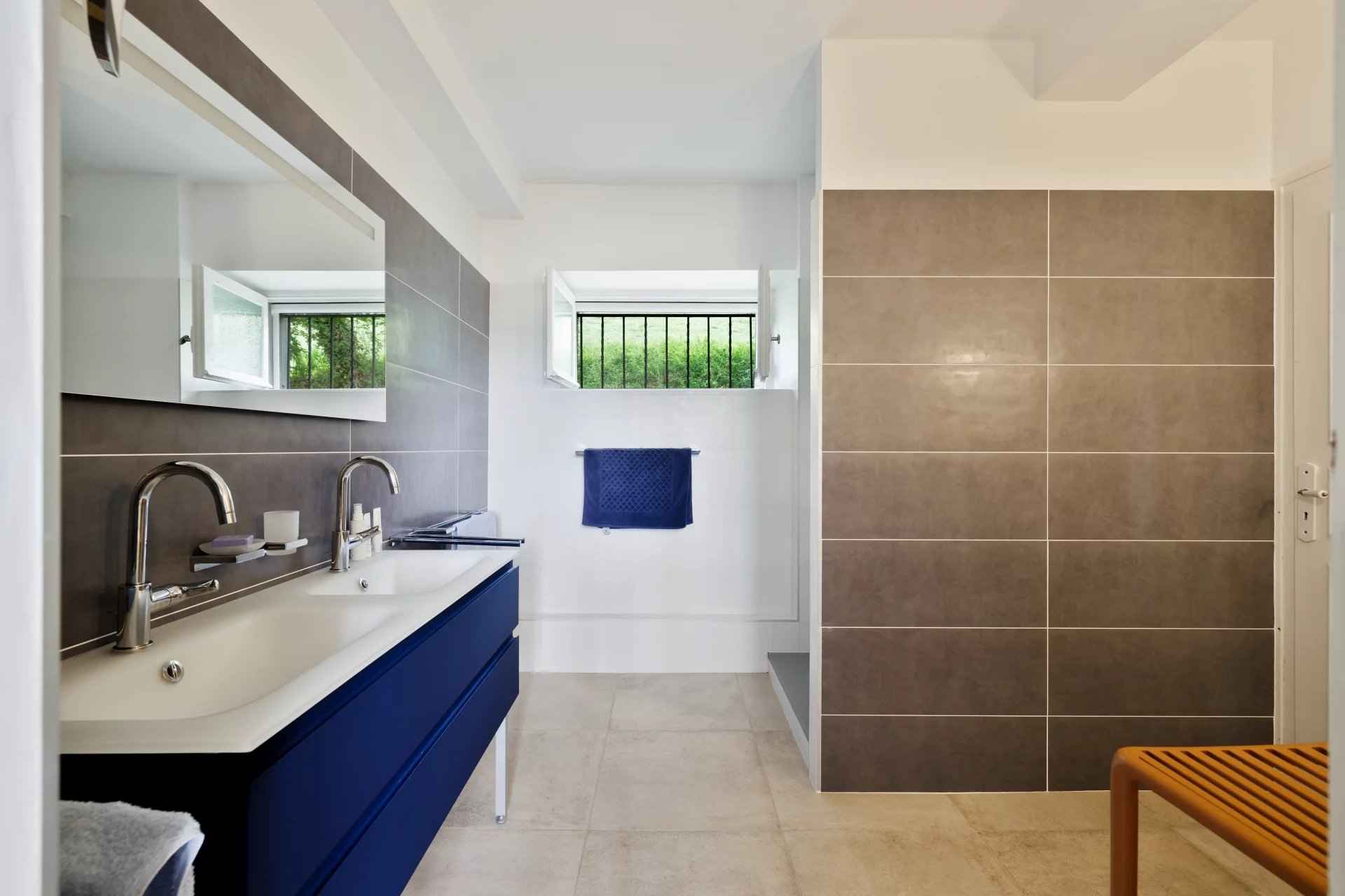 64fca5ecba8de7b06a1398b1f261b548 9c6dfa68ab 1920 original - Attribut alt par défaut.