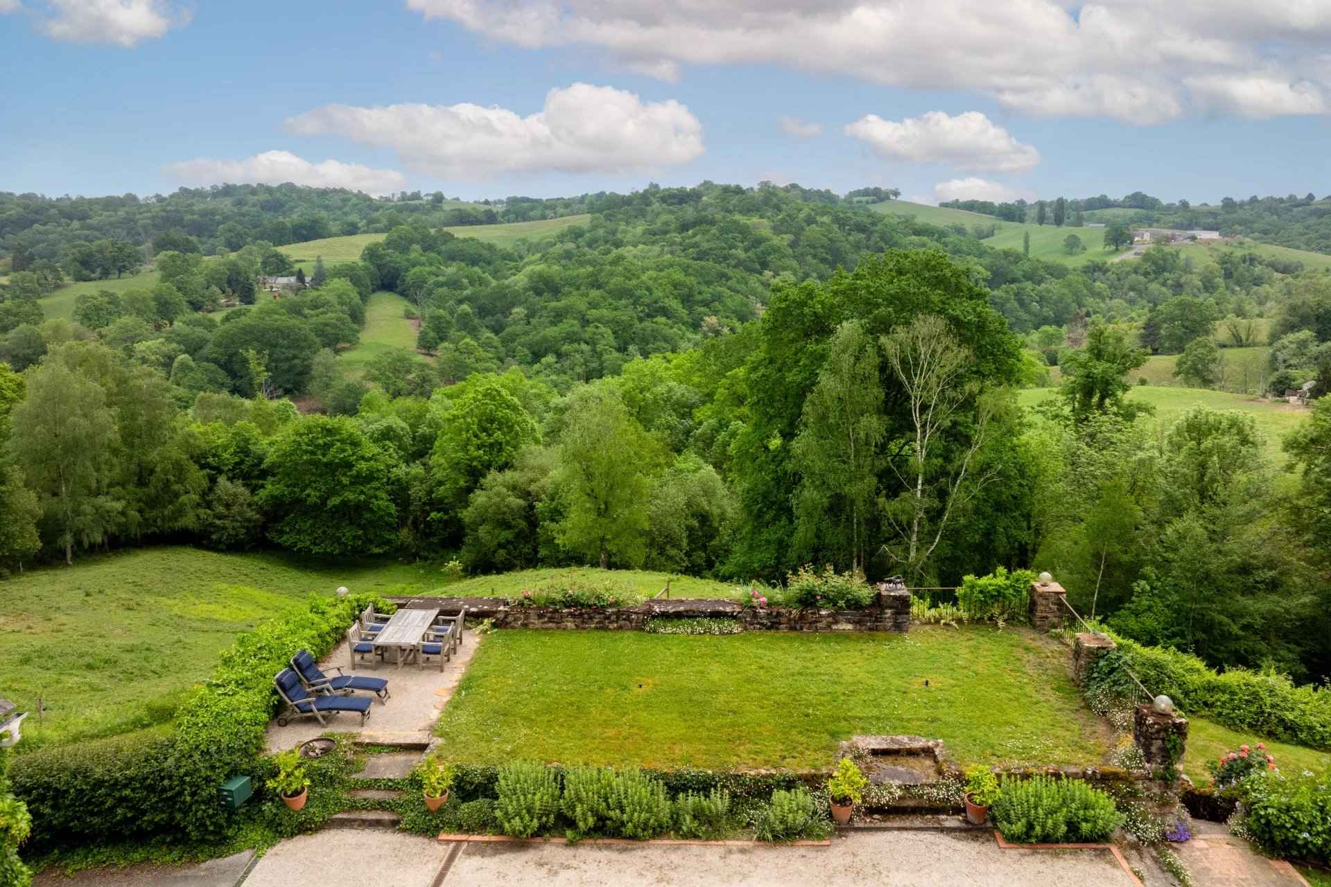 761915141568cf427f8d8b36c78181a3 644f64b941 1920 original - Attribut alt par défaut.