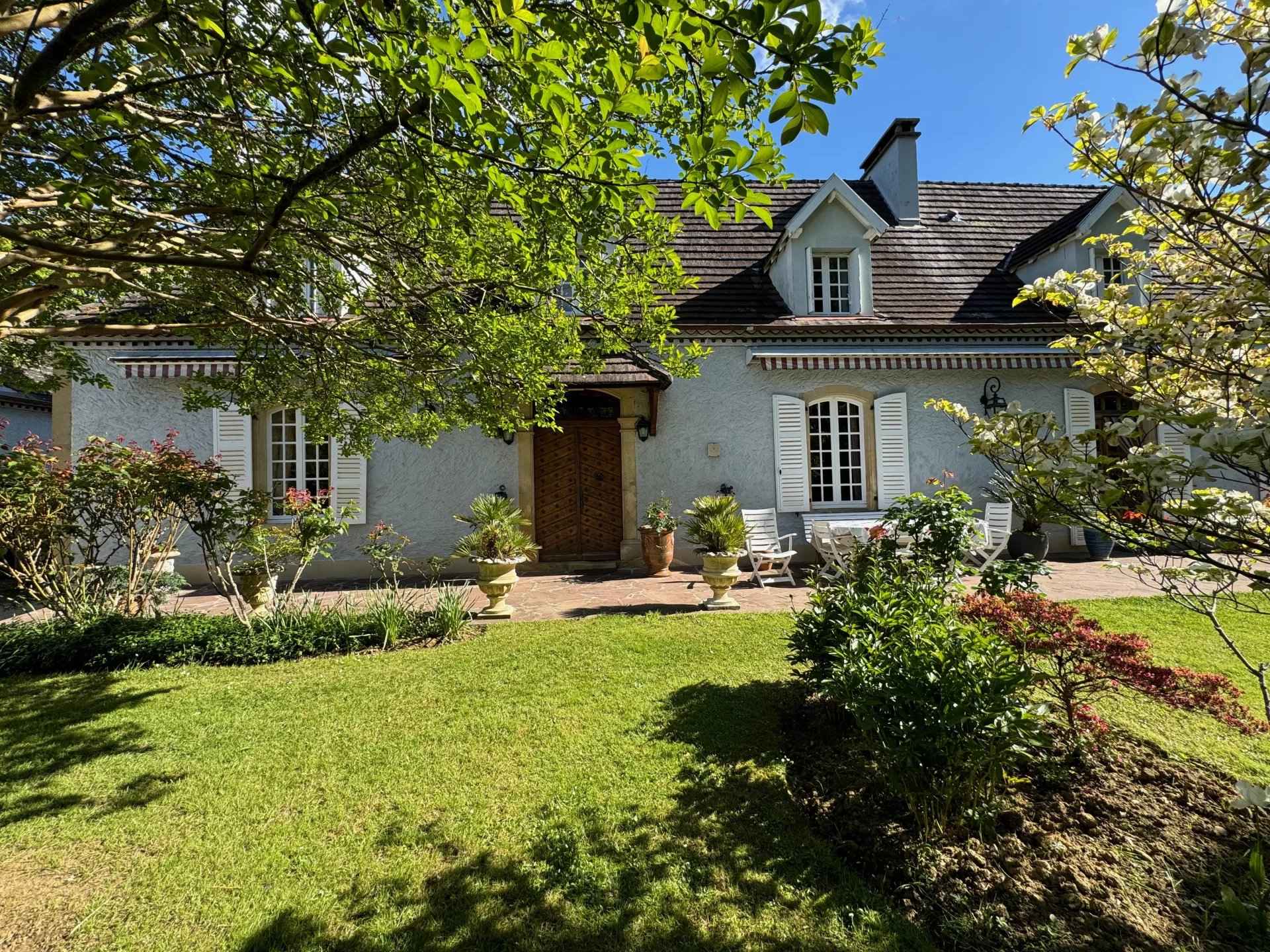 4971e2ec1c69152fcb16763508fcb5cf 89d69a6ef4 1920 original - Attribut alt par défaut.