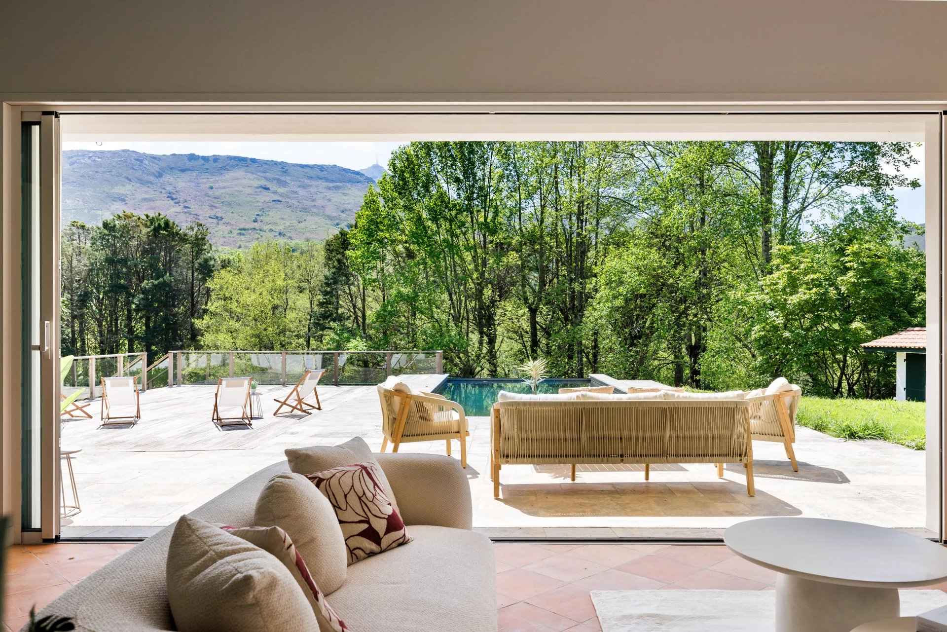 220f4bf0bc8305c9182d916f709d3cc7 05bc82260f 1920 original - Attribut alt par défaut.