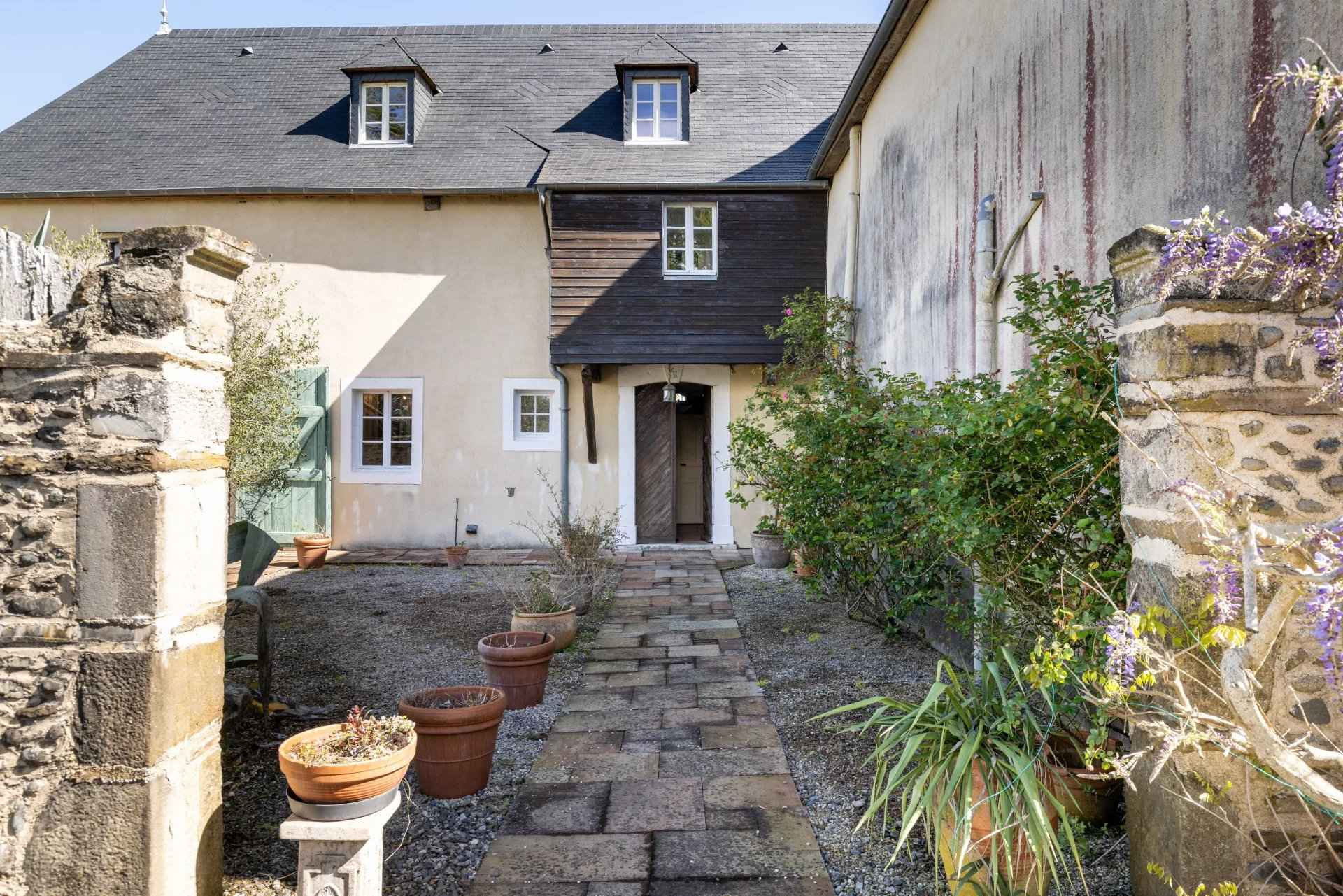 5949923b913a2e3ddddb6783c0b5366c 4c27a957e7 1920 original - Attribut alt par défaut.