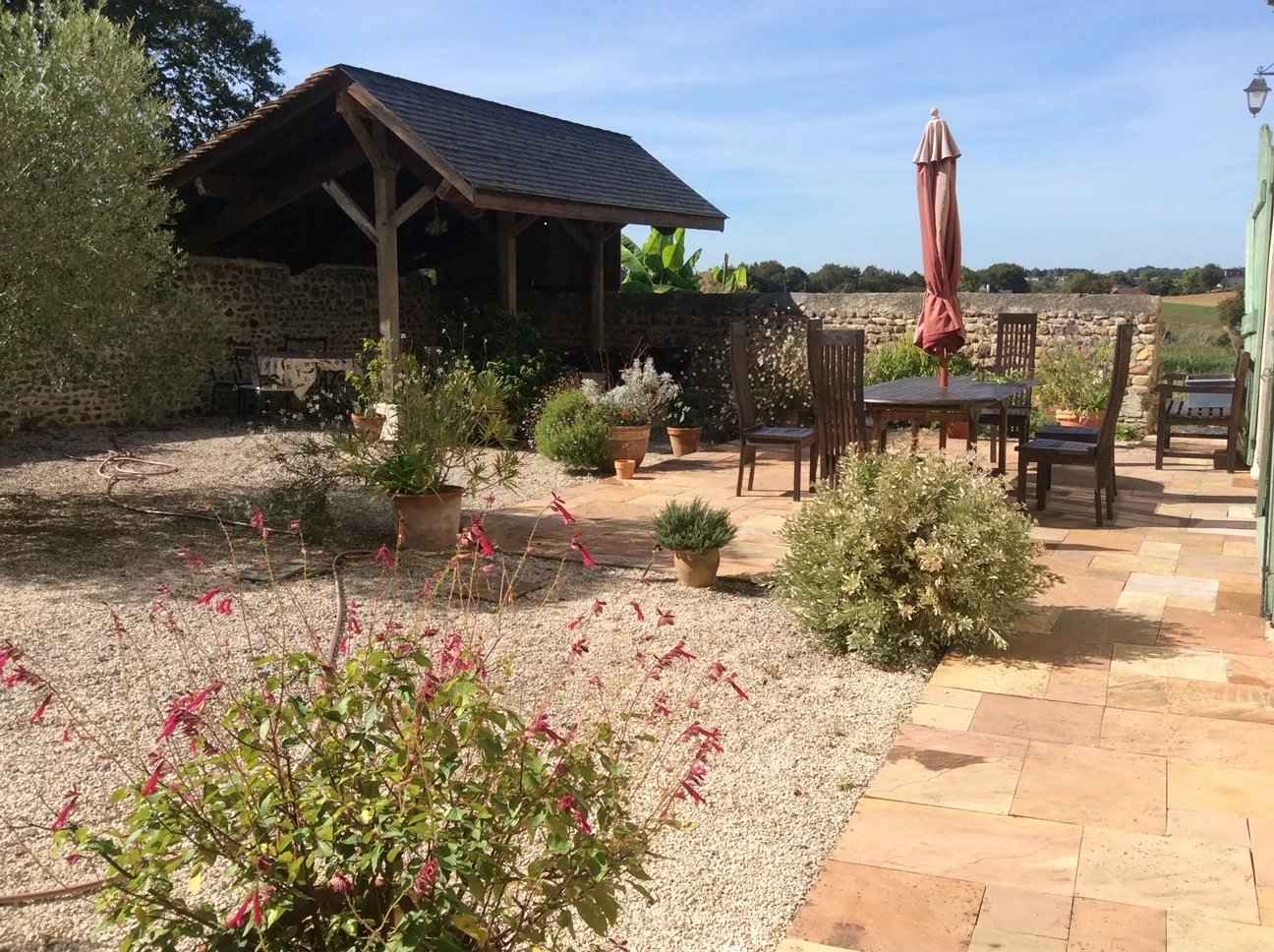 4ba688f08e05191804ad40fef1a95aa4 46f919e3c6 1296 original - Attribut alt par défaut.