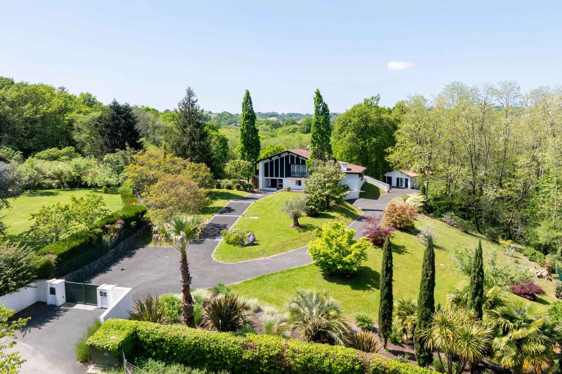 9f34d31dde393ad83abd33f8aa27e612 83496bae33 1920 original - Translation missing: en.helpers.application.image_tag.default_alt