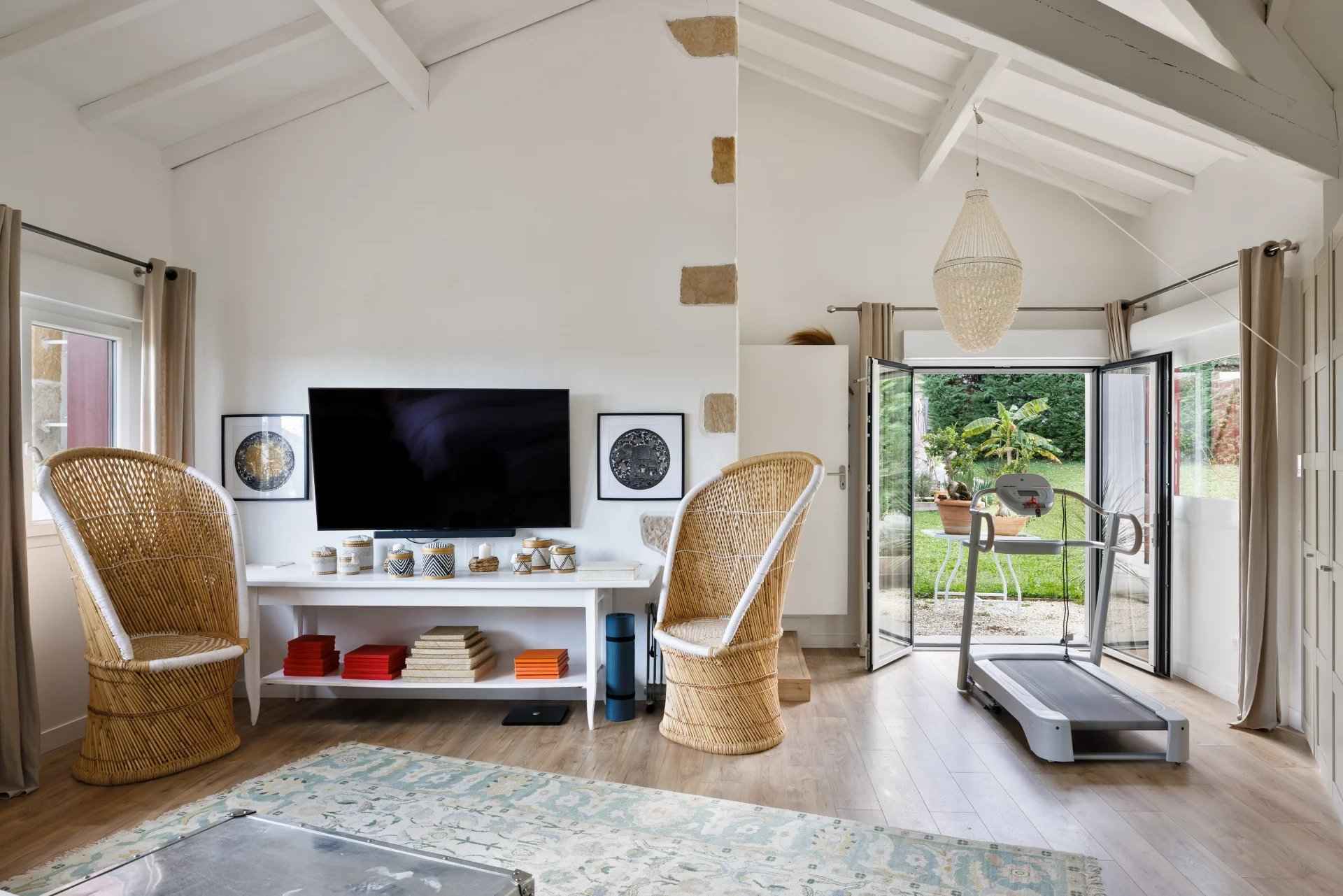 3041425e3f2cb086925f34c7faf6a1fc 7c6a9867a7 1920 original - Translation missing: en.helpers.application.image_tag.default_alt