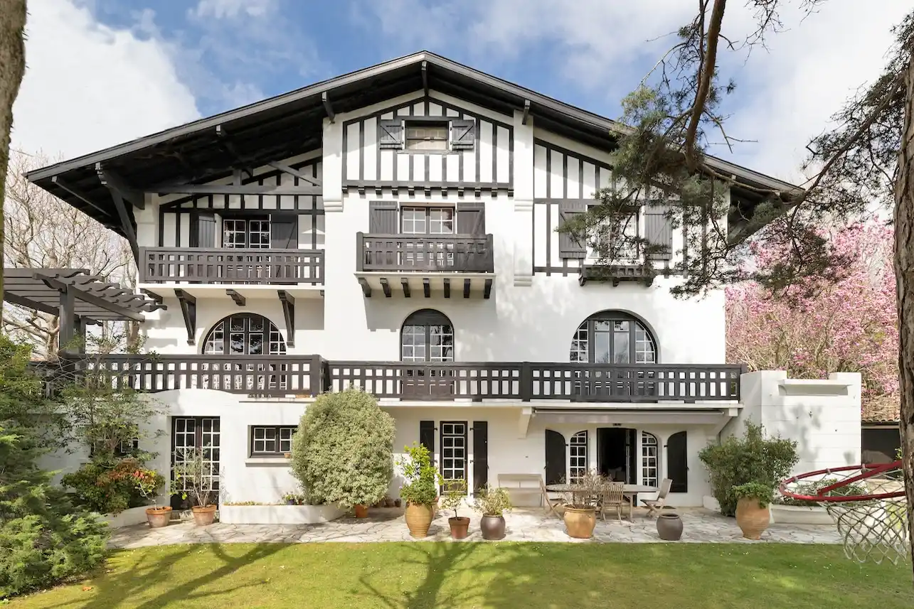 Casa vasca en venta en la Costa Vasca